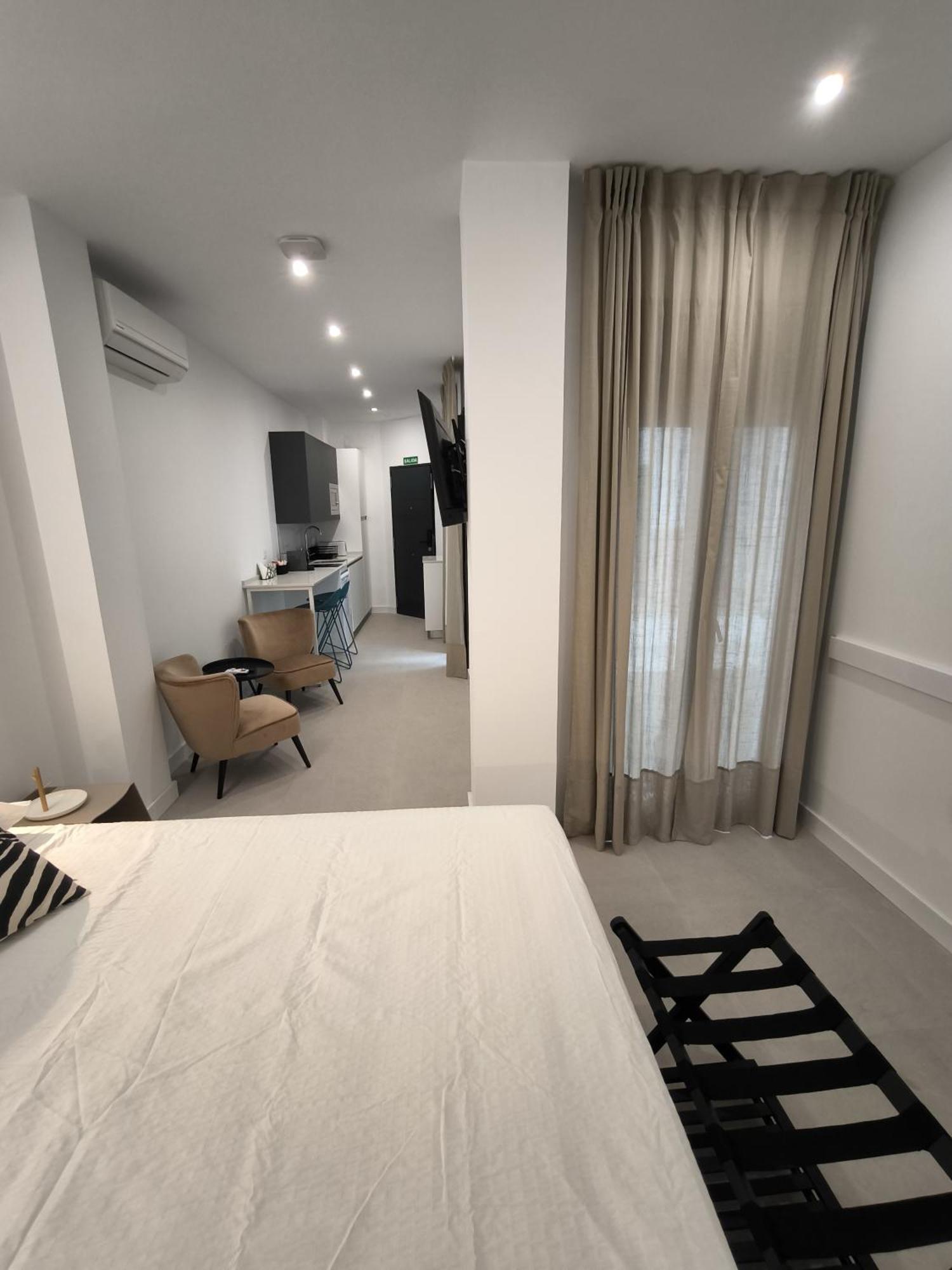 Capuchinos 31 Aparthotel Malaga Bagian luar foto