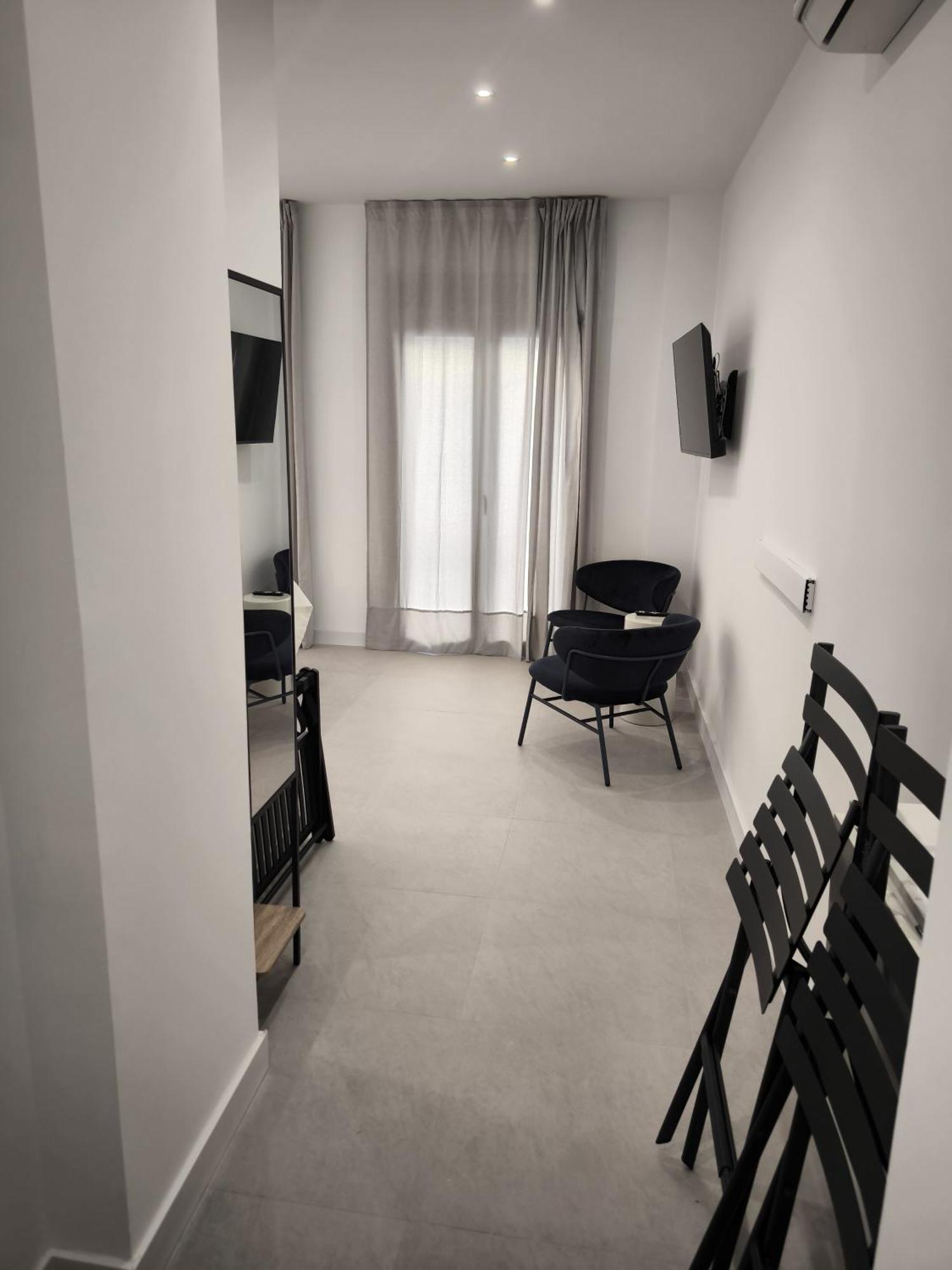 Capuchinos 31 Aparthotel Malaga Bagian luar foto