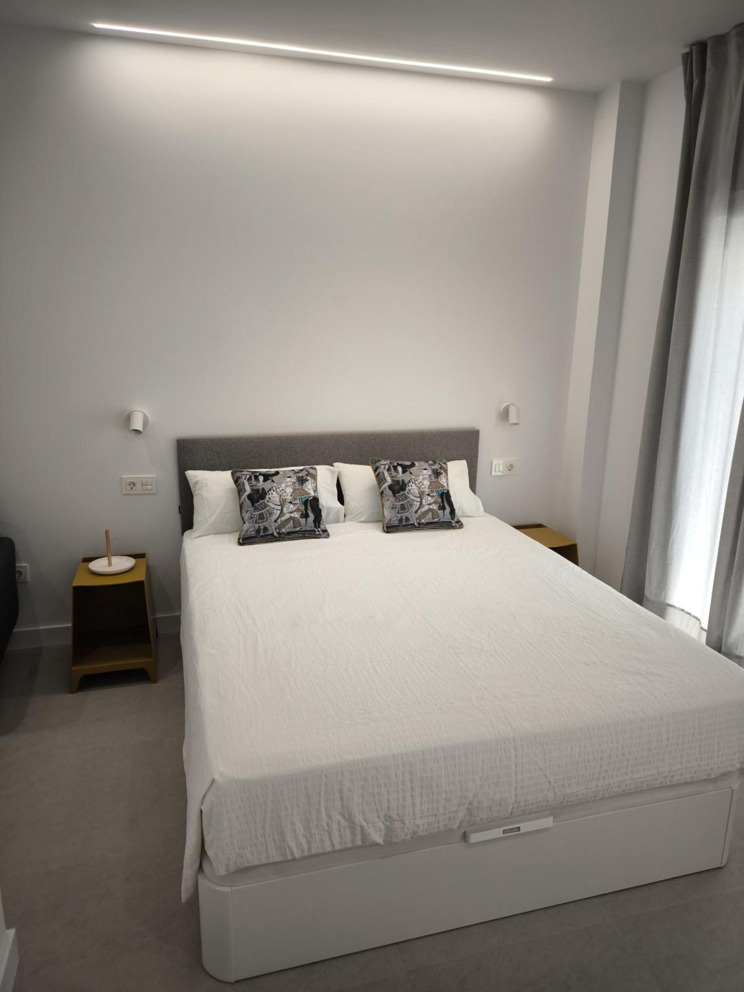 Capuchinos 31 Aparthotel Malaga Bagian luar foto